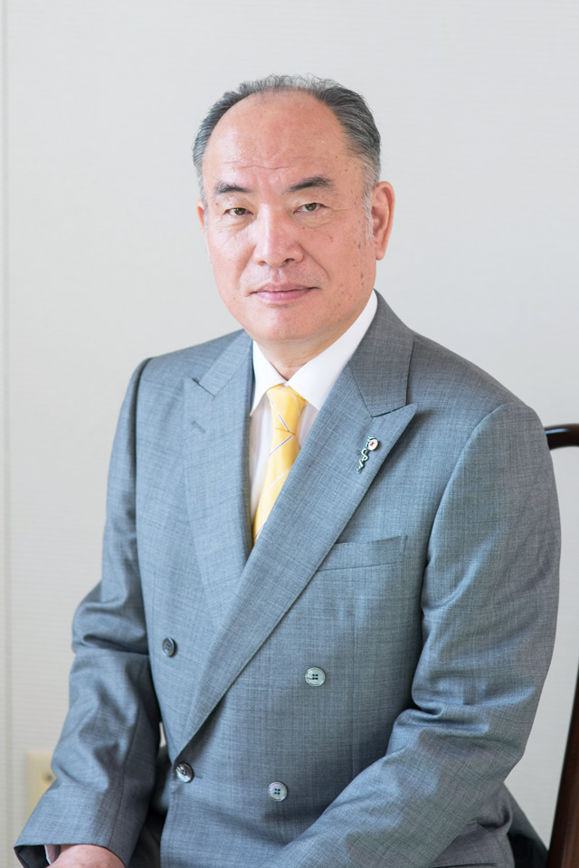 学校長 川嶋 禎之